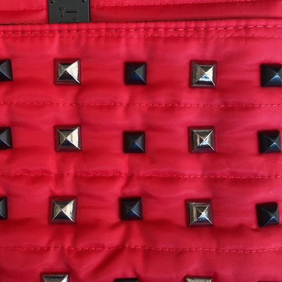 NWT Think Royln Lipstick Red Bum Bag. Can be worn 5 different ways. - Picture 2 of 8